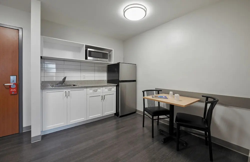 Residence and Conference Centre – King City