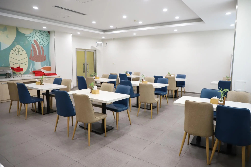 Hanting Hotel Jinan Railway Station Square