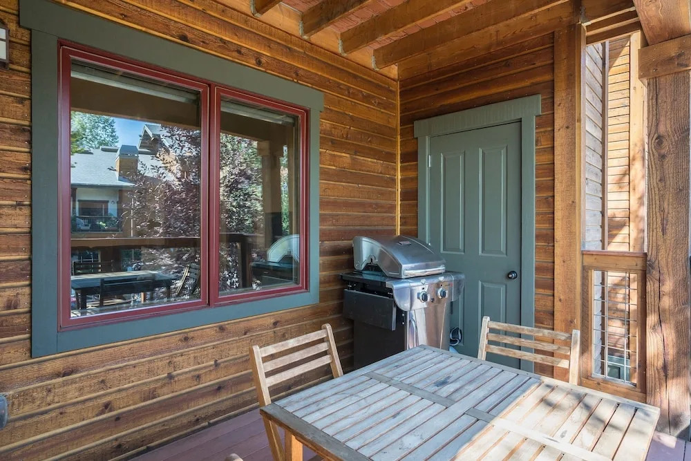 The Pines 202 2 Bedroom Condo by RedAwning