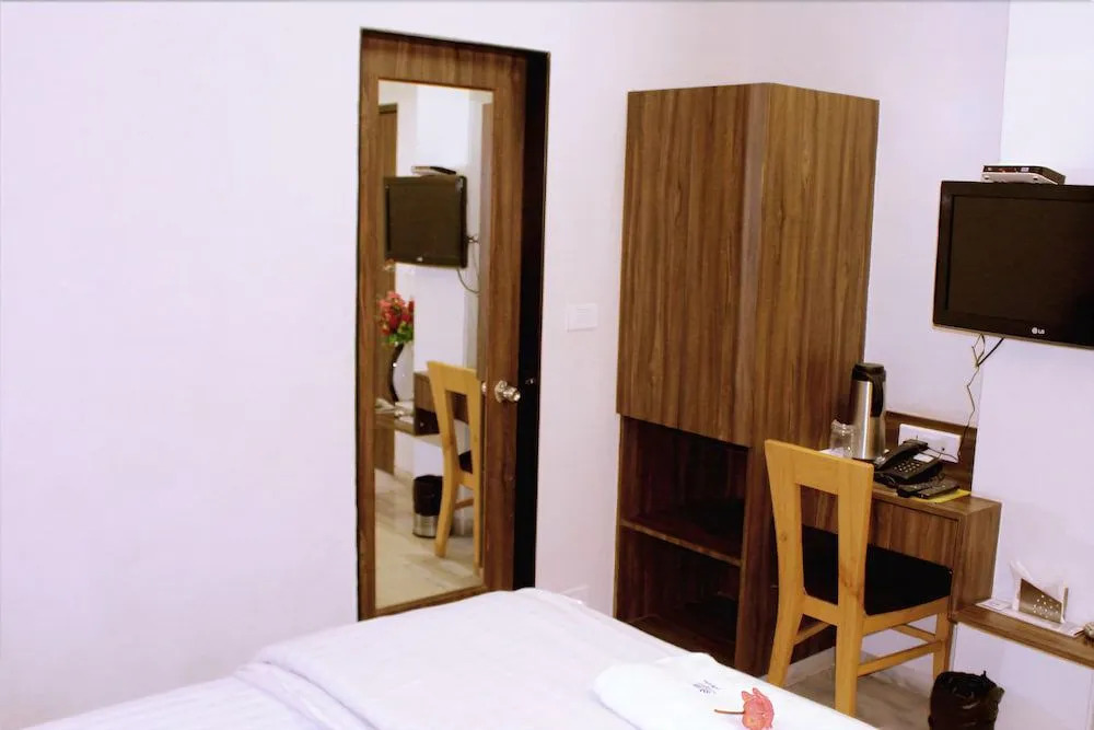 Hotel Grand Ambience