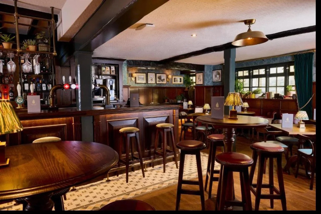 Salisbury Arms Hotel