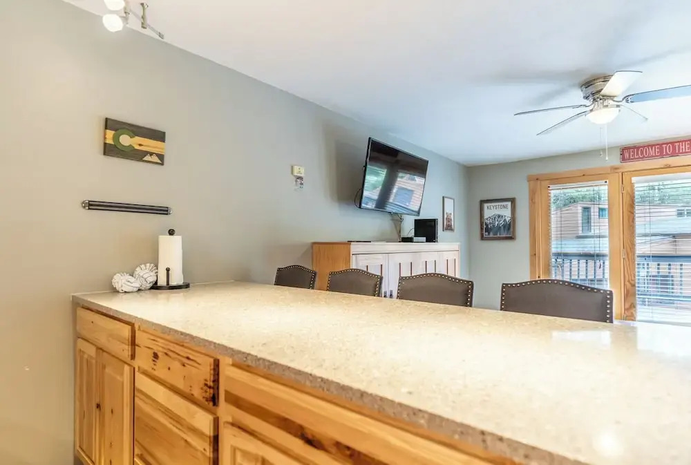 Key Condo #2927