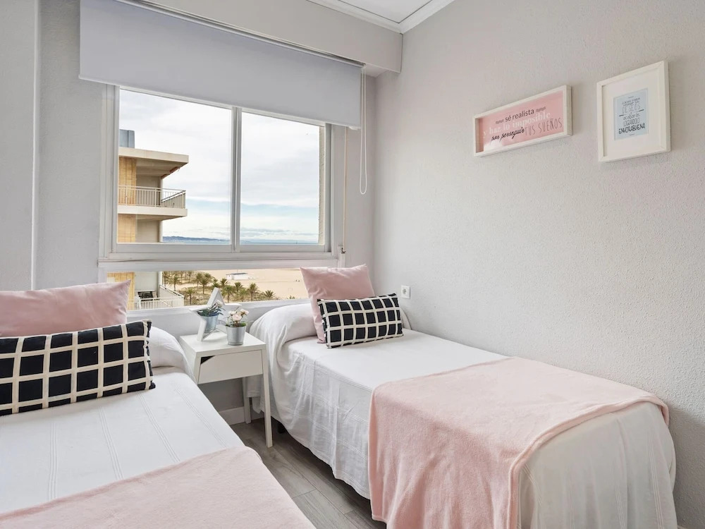 Dreamy Apartment in Gandia at Beach