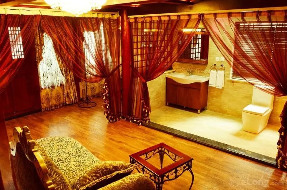 Overseas Inn