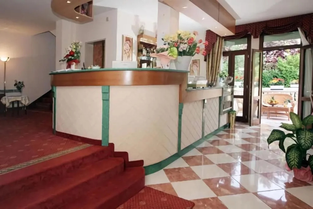 Nice Suites & Hotels