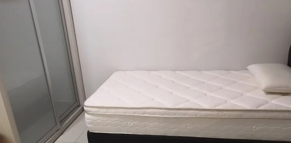 Univ 360 Cozy Apartment with Pool View