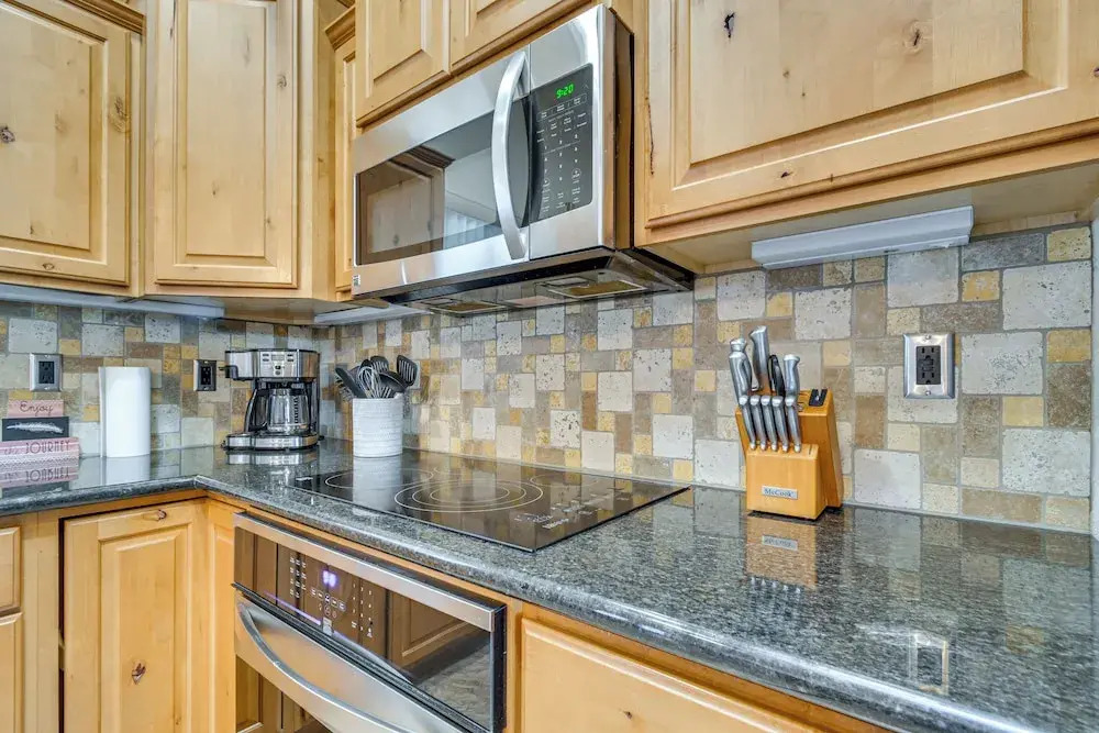Putting Green & Mtn View: Lake Havasu City Home!