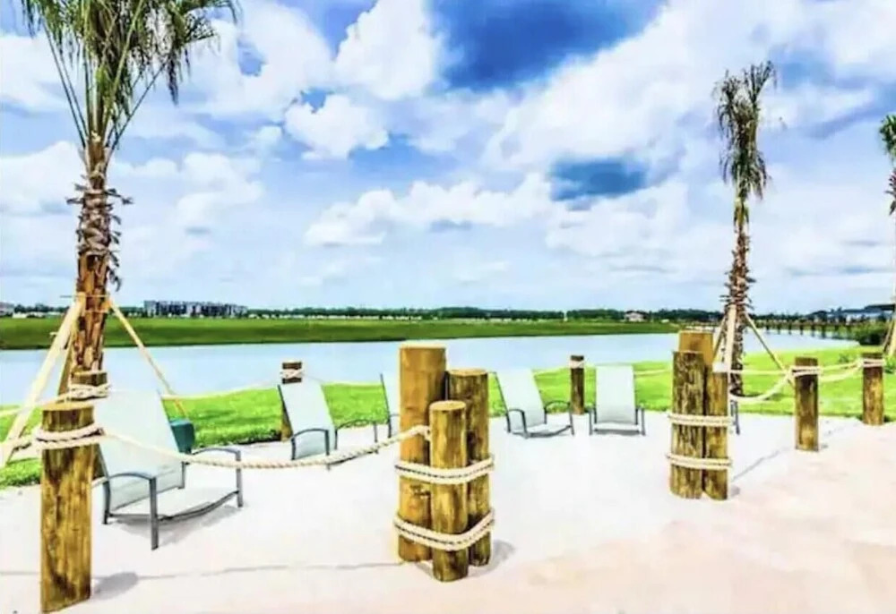 Storey Lake Resort, Private Pool, Near Famous Attractions!!