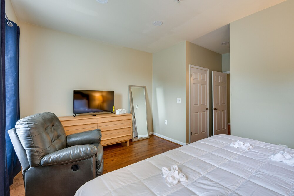 Capitol Heights Apartment ~ 8 Mi to National Mall!