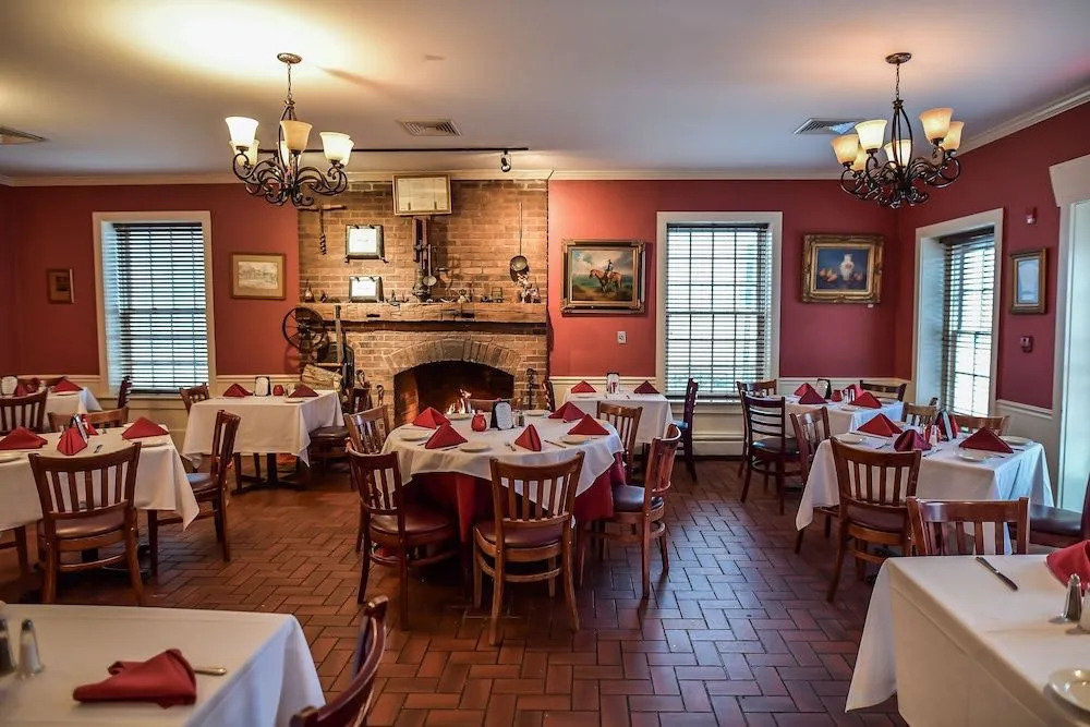The Chester Publick House Restaurant and Inn