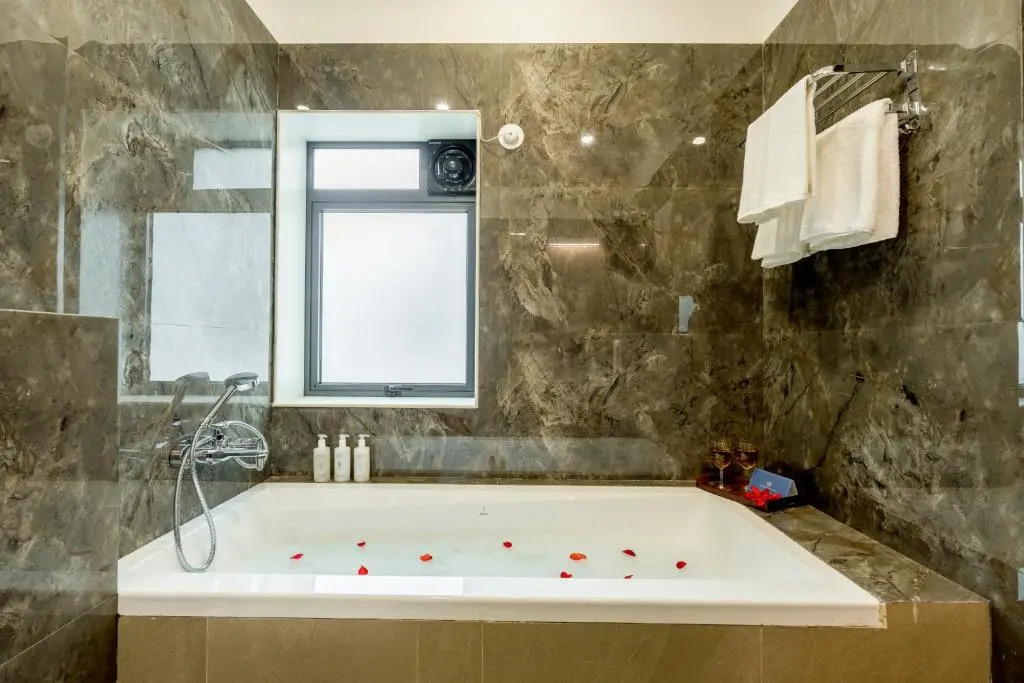SaffronStays Eden Greens