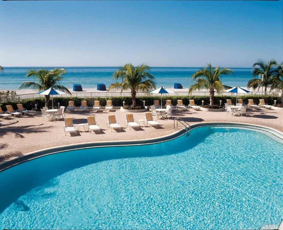 Lido Beach Resort - Sarasota