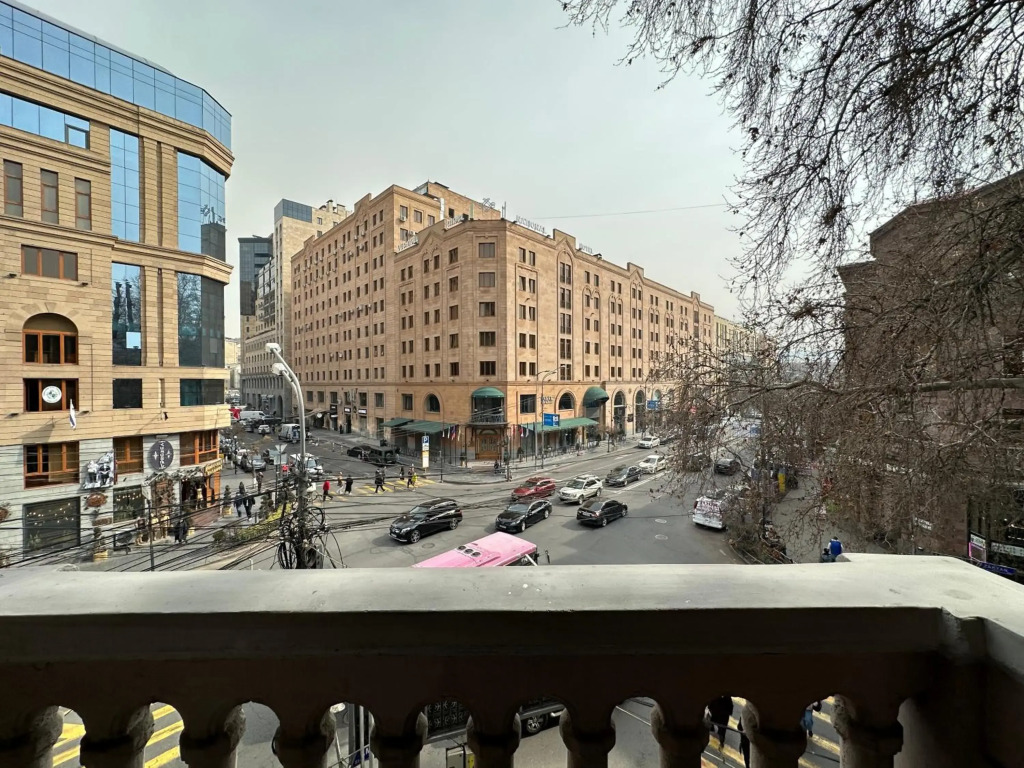 Amiryan street, 1 bedroom Modern apartment AM711