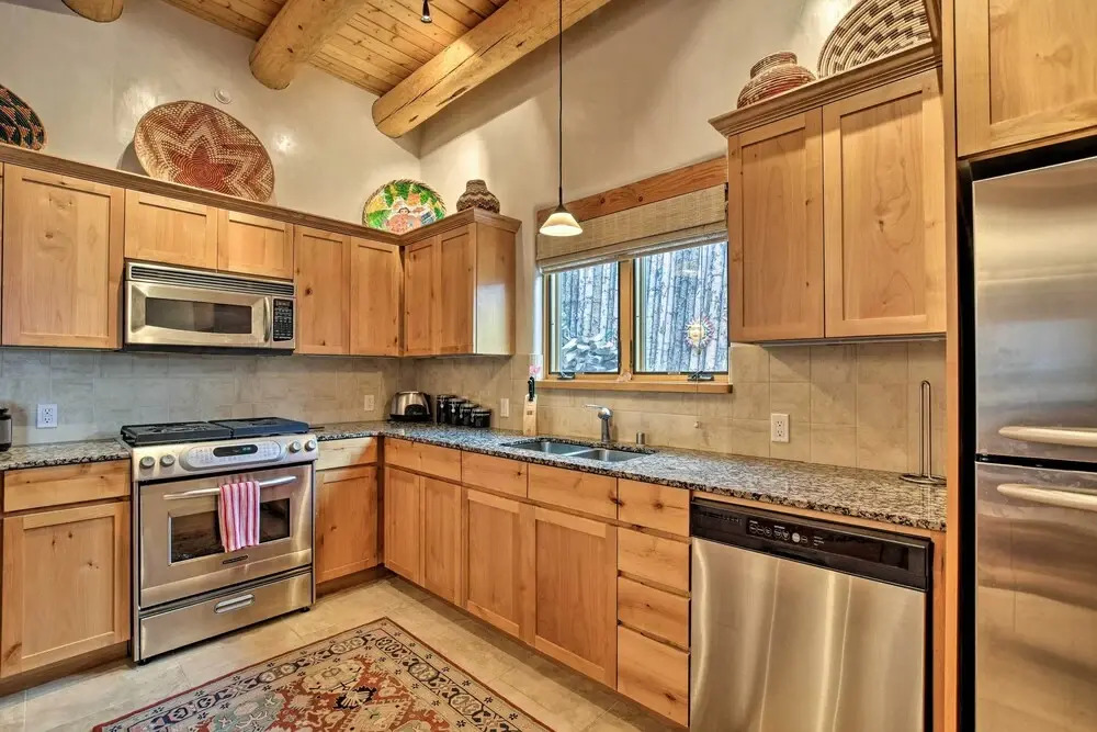 Adobe-style Home w/ Views < 5 Mi to Santa Fe Plaza