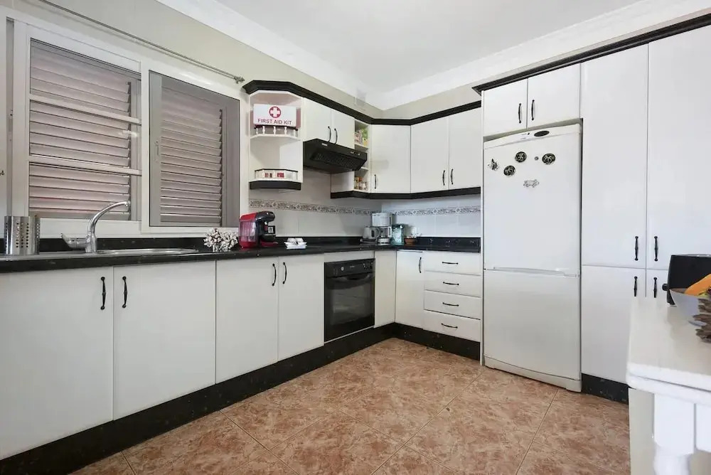 2-bed House Sleeps 4 With Free Parking