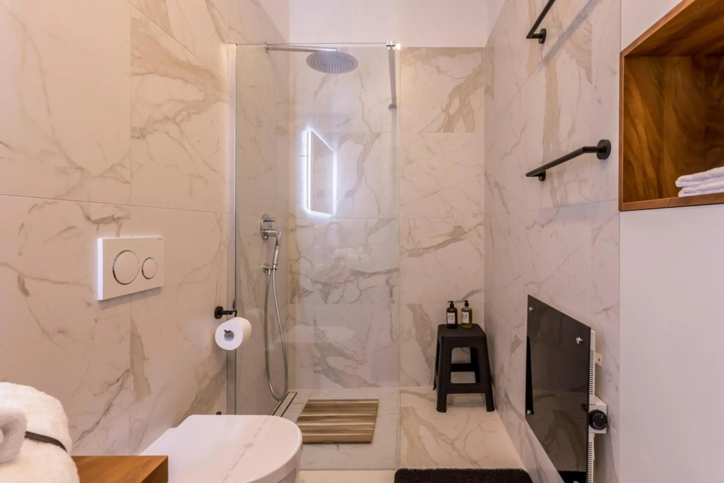 Monvi Luxury Suites