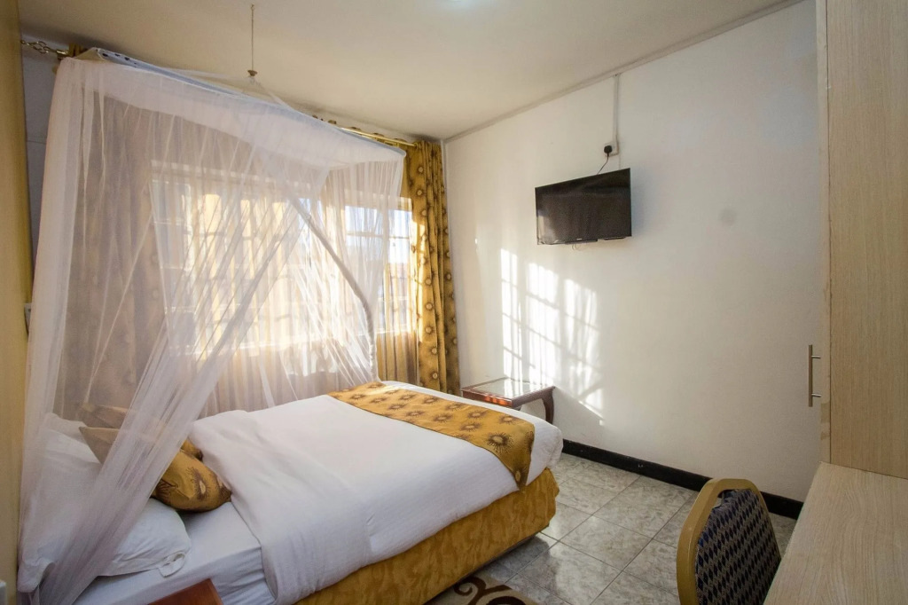 Hotel Embassy
