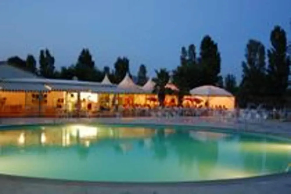 Bungalow With 2 Bedrooms in Fréjus, With Shared Pool and Furnished Terrace - 6 km From the Beach