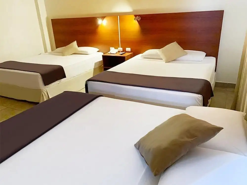 Hotel Palmira Inn