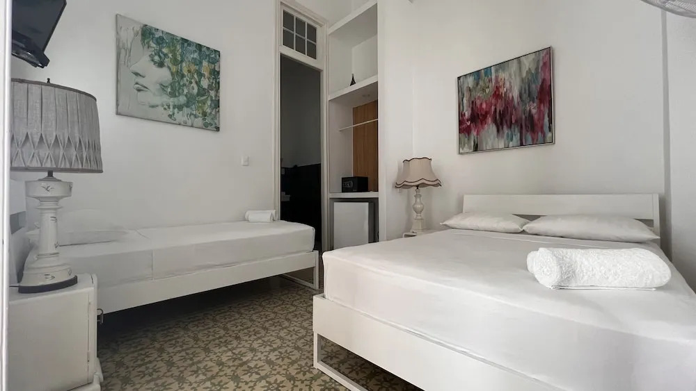 Vapor 156 Boutique Hotel