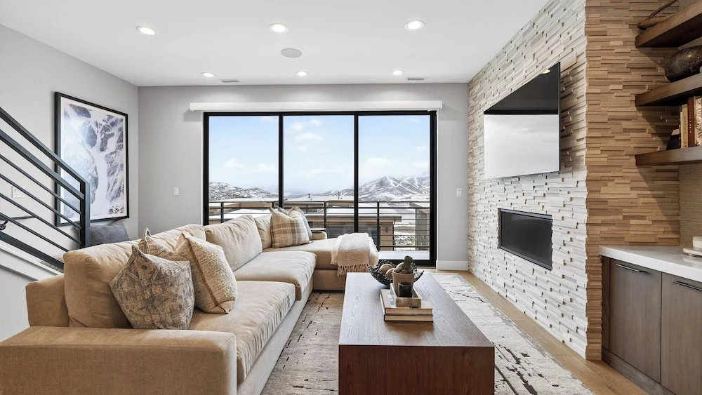 Apex Ridge Retreat by Avantstay Private Hot Tub + Fireplace + Mountain Views + Near Deer Valley East