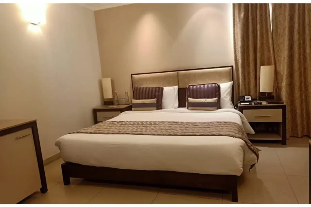 Sarovar Portico Surajkund Faridabad