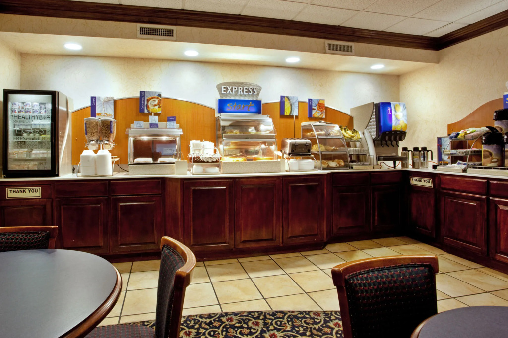 Holiday Inn Express Richmond I-64 Short Pump Area by IHG