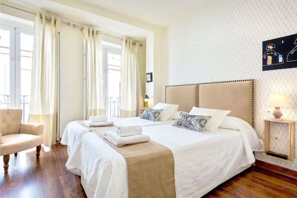 Modern Centric Duplex With Stunning Terrace Francos V
