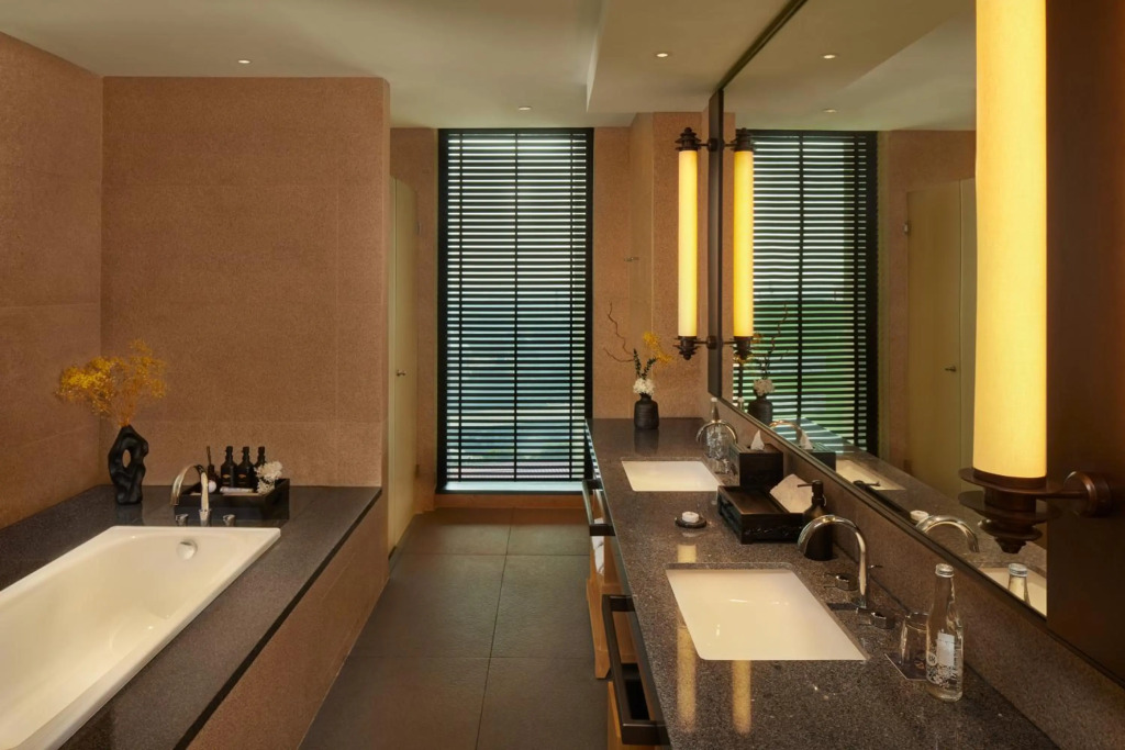 Hotel Tentrem Jakarta