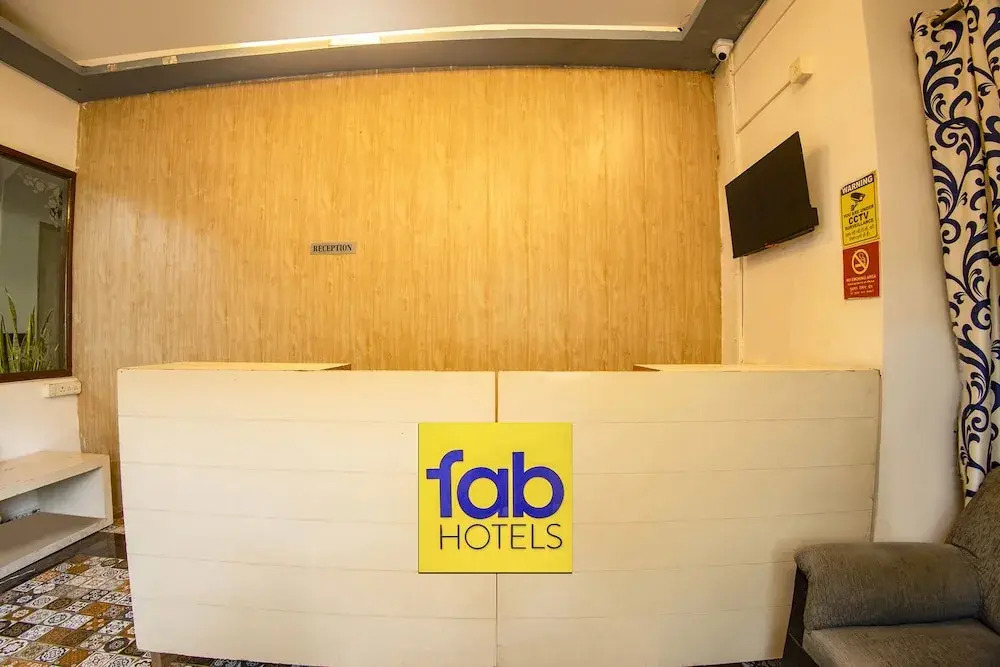 FabHotel Grand Royal By Casa Dos Reis, 400M From Candolim Beach