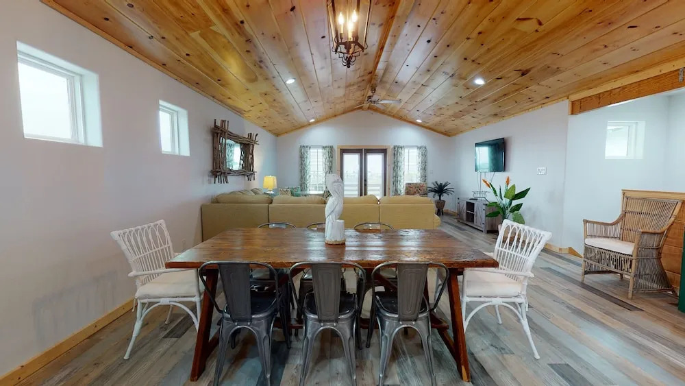 Port A Fish Camp - Trout House 3 Bedroom Home
