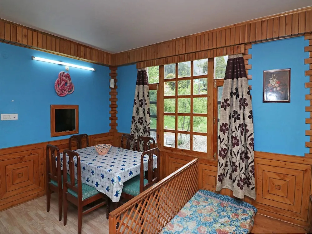 OYO 13872 Home Garden View 2BHK Hadimba Road