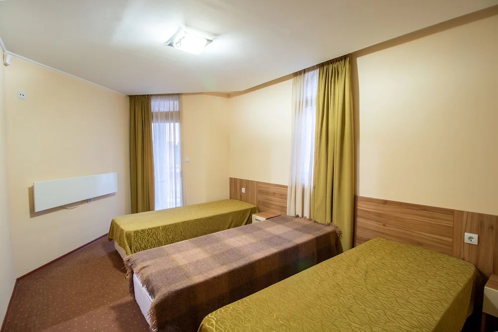 2 bedroom, 2 showeroom Villa suitable for a family skication and remote working