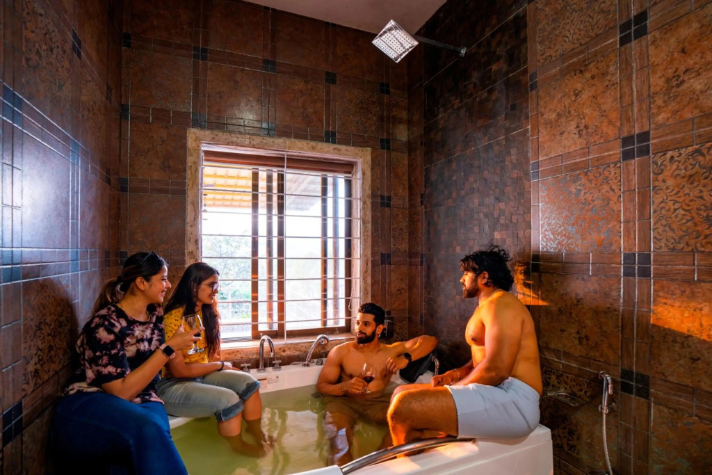 Zostel Plus Lonavala
