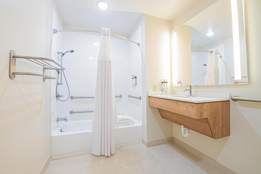 Staybridge Suites Lafayette by IHG