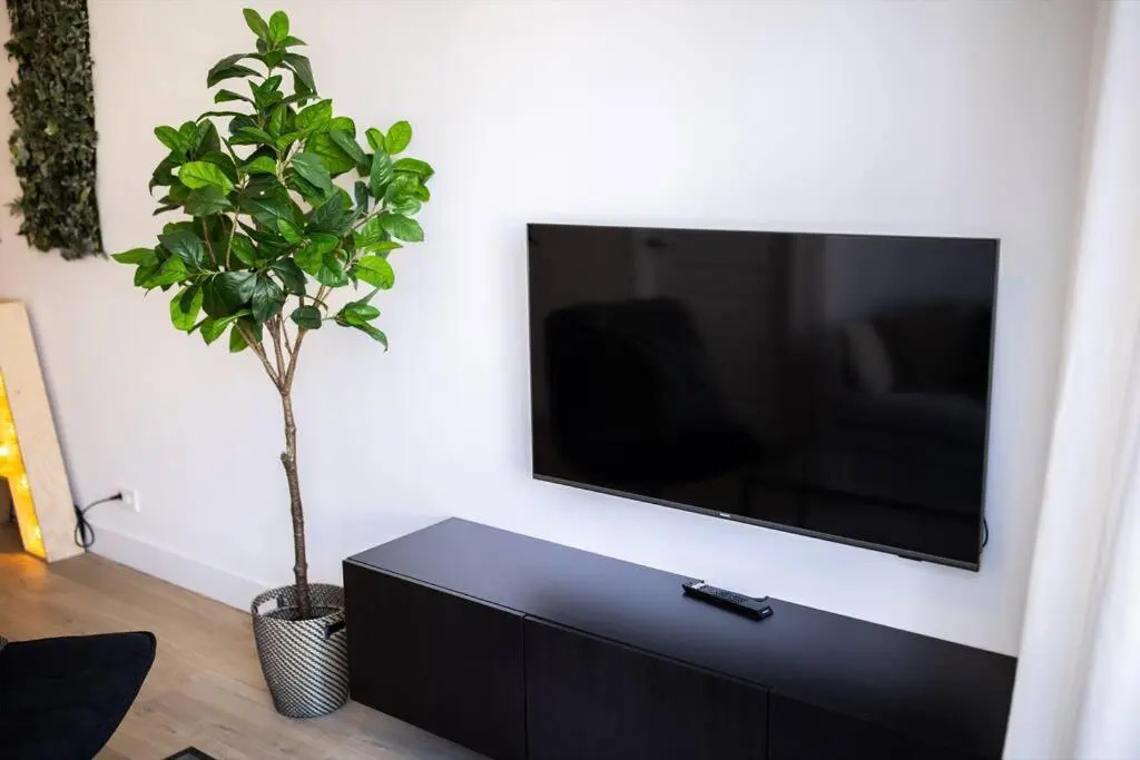 Amazing 1 Bedroom Serviced Apartment 53m2 -NB304A-