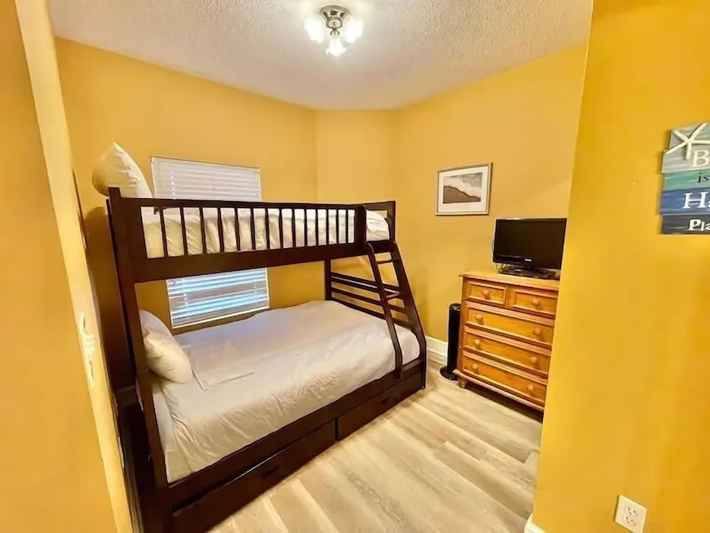 Majestic Beach Towers 2-2107