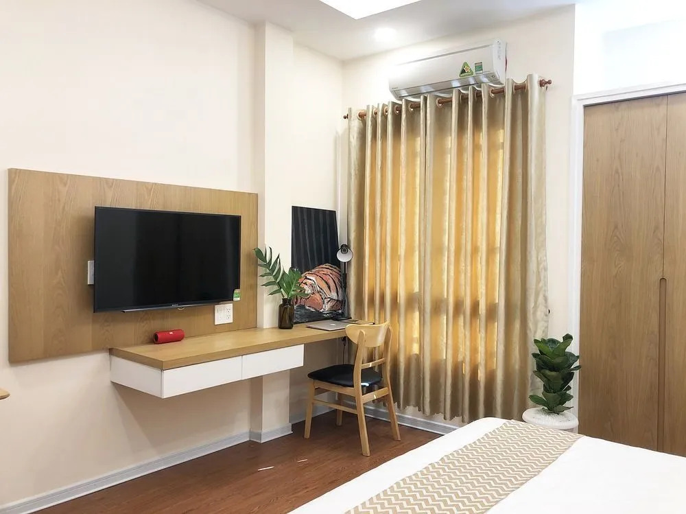 Saigon Holiday House