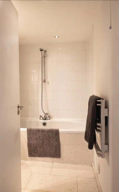 Stylish 2 Bed Duplex Flat in Castlefield