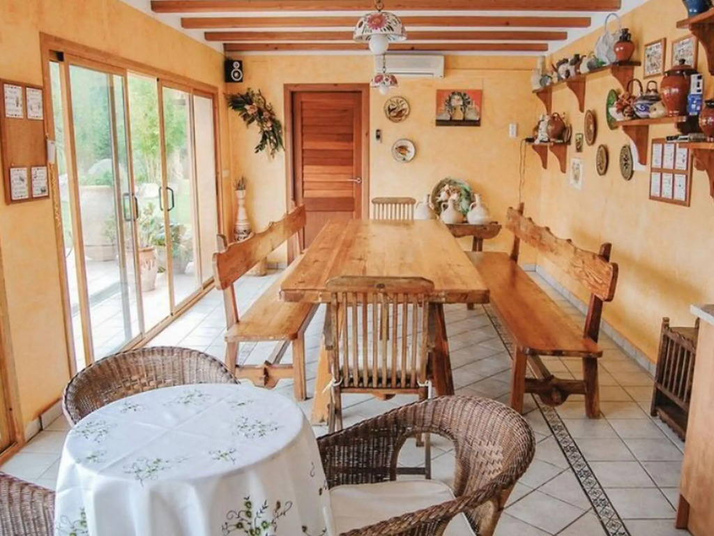 Inviting Villa in Calonge with Private Pool