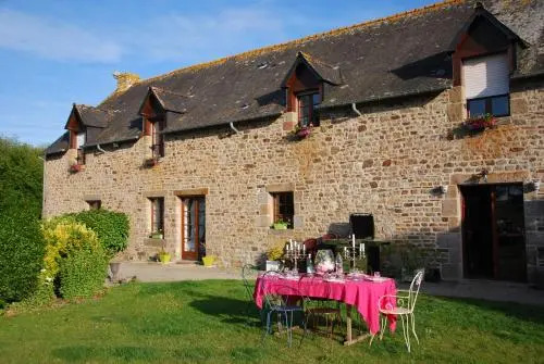 La Bergerie - Gîte et Chambres dHôtes - Piscine Chauffée