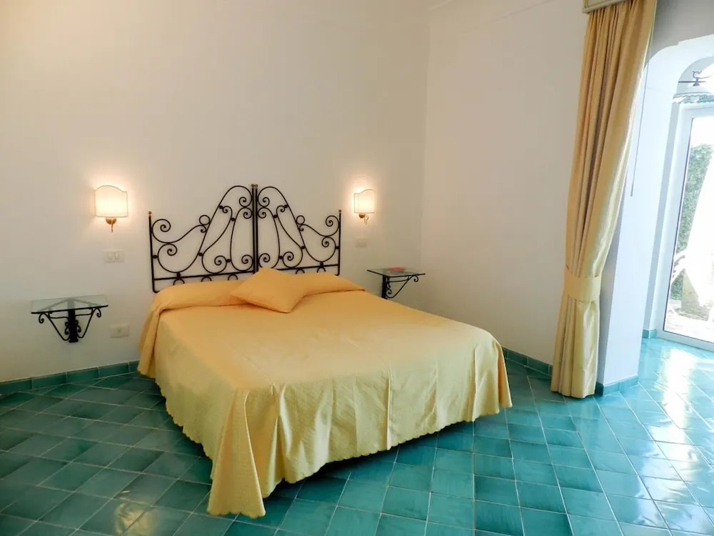 Bacio del Sole B&B Positano