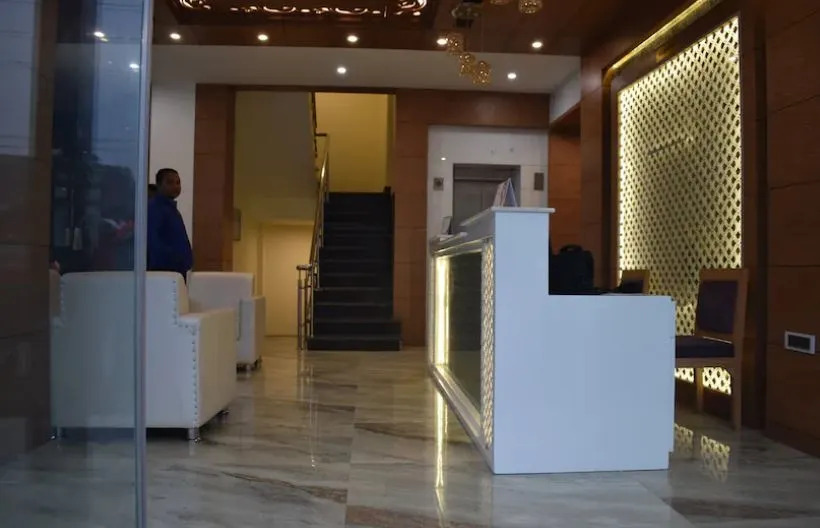 Hotel Amar Heights