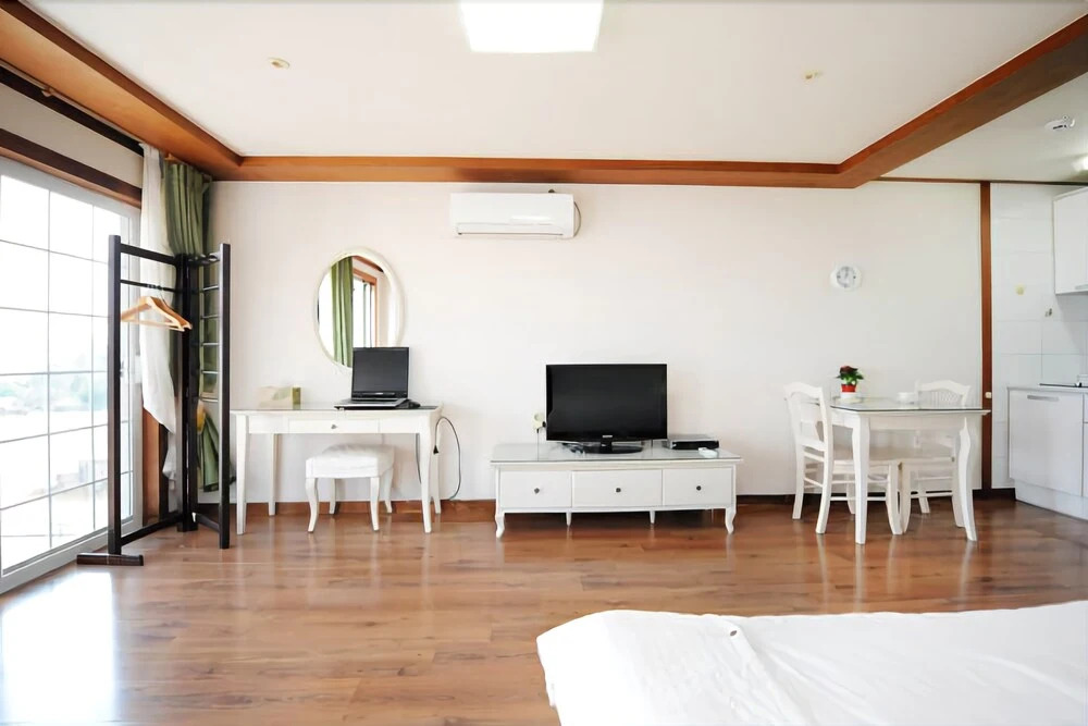 Seogwipo Happy Jeju Pension