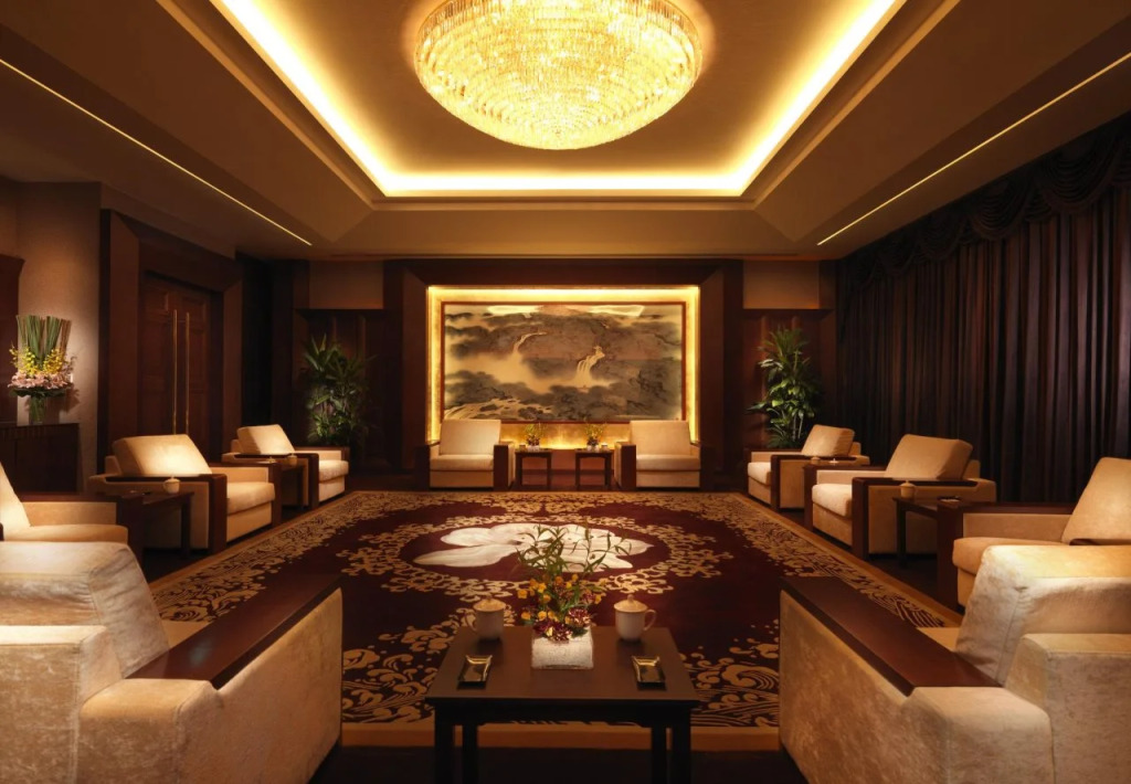 Pagoda Hotel Shanghai Baixia near Jingan Temple