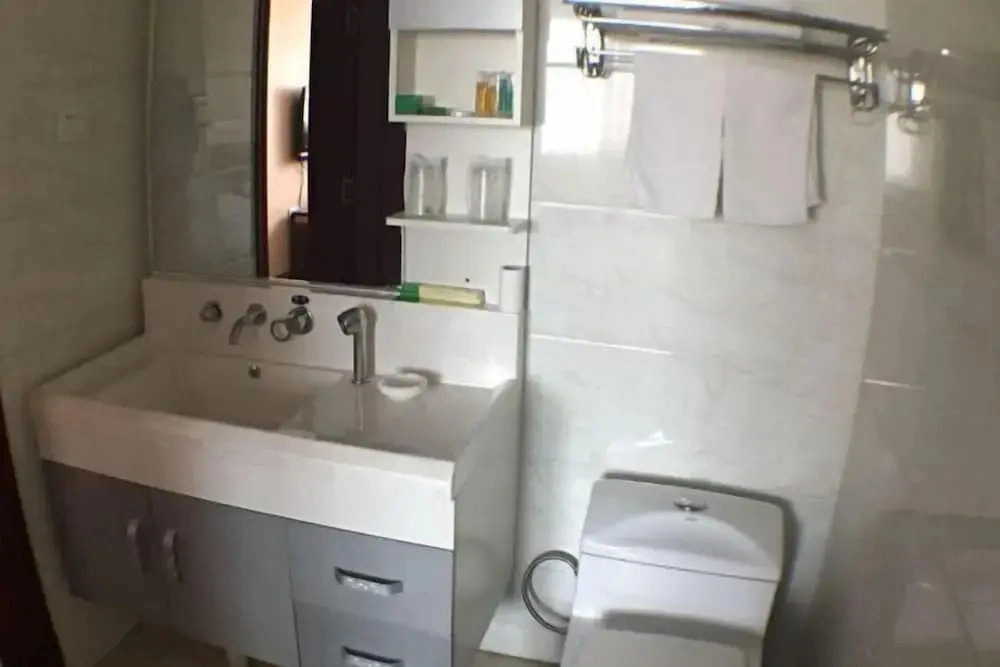 Zhushan Hotel