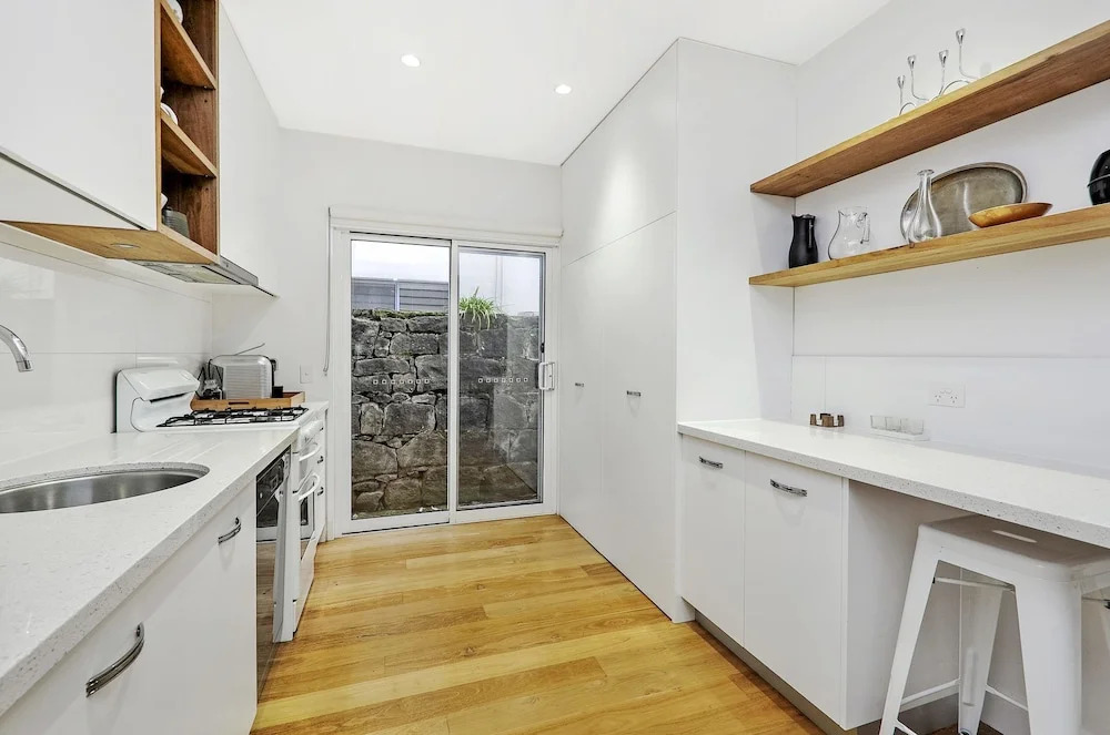Boathouse Apartment