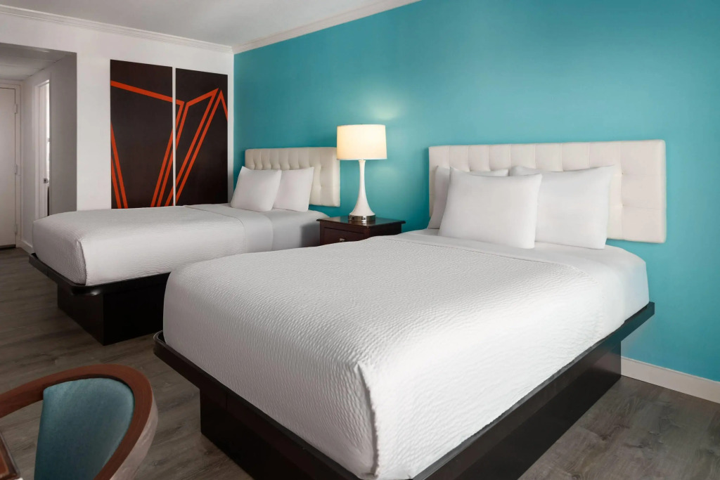 Howard Johnson Plaza by Wyndham Ocean City Oceanfront