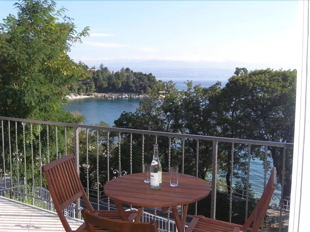 Apartments by the sea Medveja, Opatija - 7719