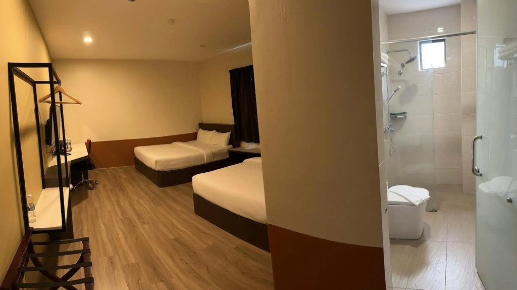 T SQUARE HOTEL